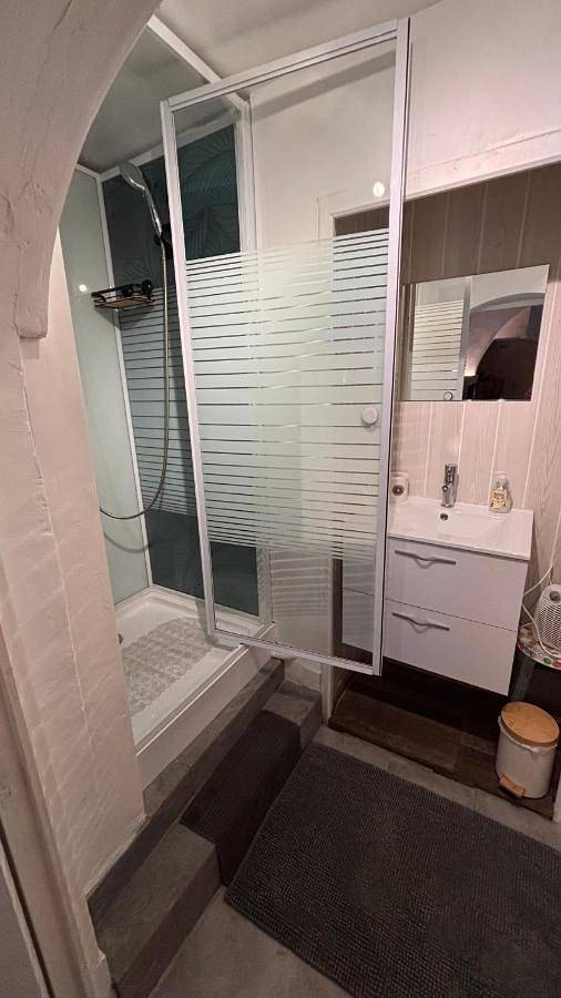 Appartement entier, Studio in Balaruc-le-Vieux, Côte méditerranéenne (France)