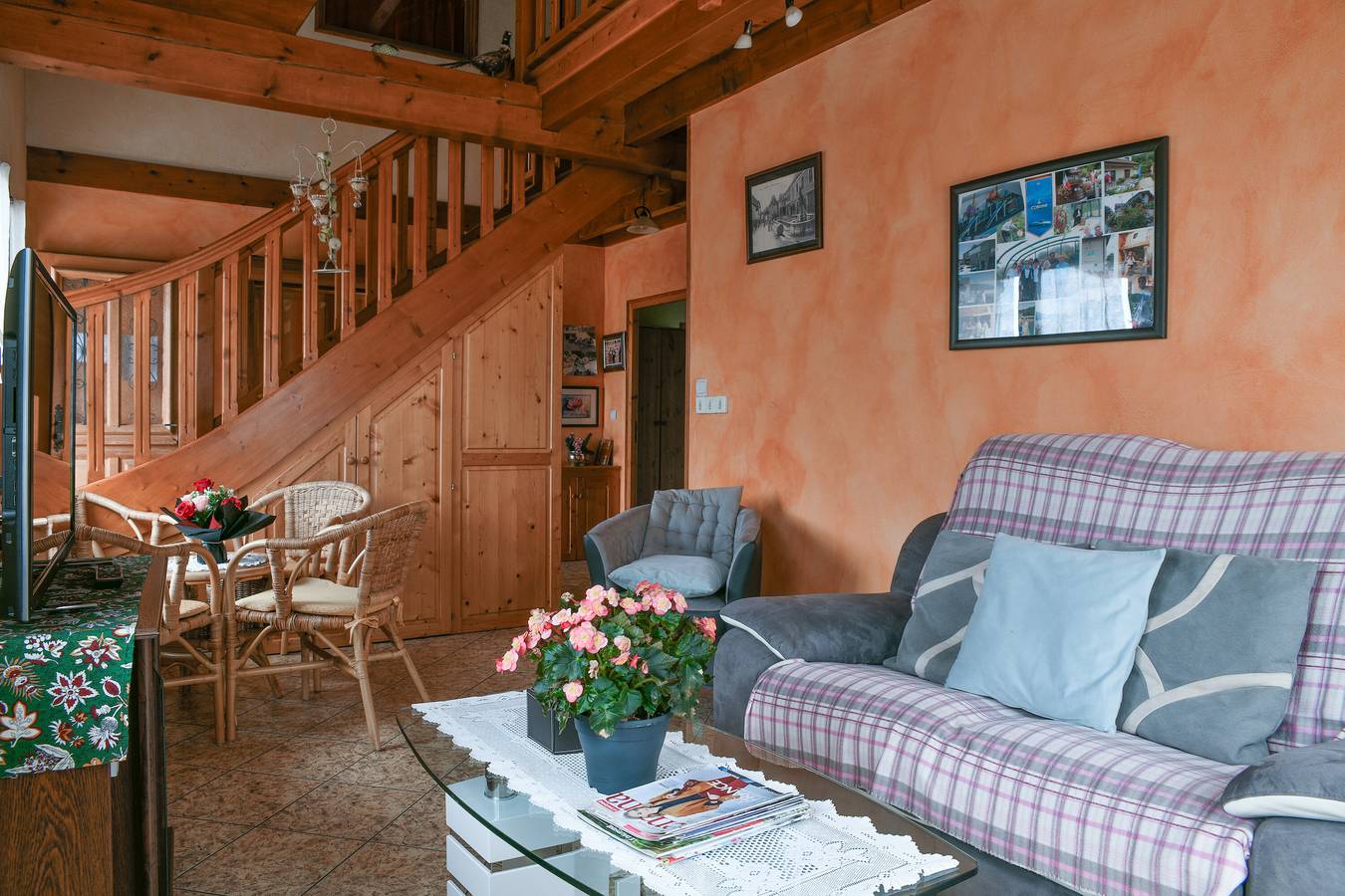 Holiday Home 'L'orée Du Bois' with Mountain View, Wi-Fi and Air Conditioning in Yenne, Chambéry region