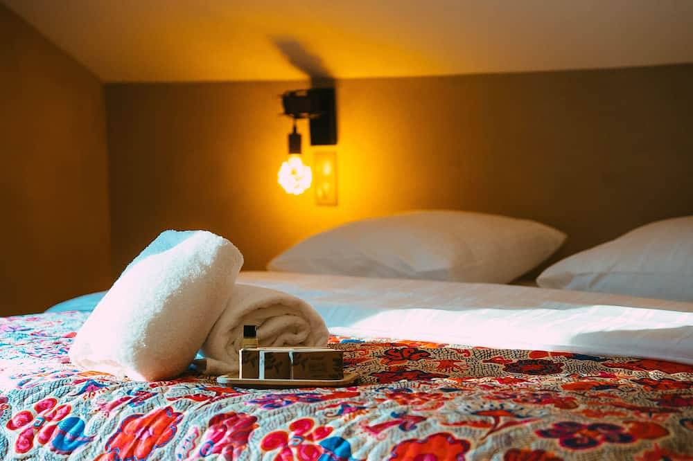 Le Grand Petit Prince I Romantic retreat for nature lovers I Jacuzzi in Guebwiller, Parc naturel régional des Ballons des Vosges