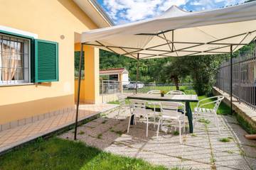 Villa per 5 Persone in Ortovero, Alpi Liguri, Foto 1