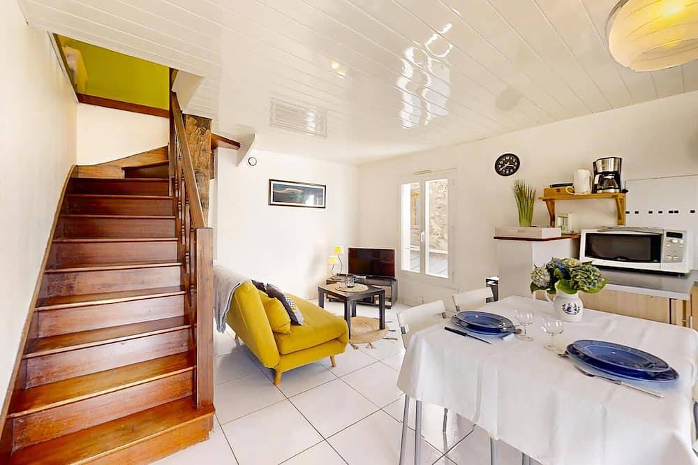 1 bedroom cozy home in Josselin in Josselin, Pontivy region