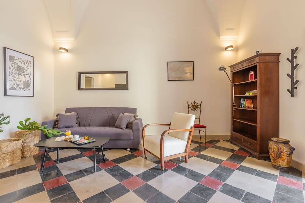 Entire apartment, Cosy apartment for 5 guests with Wifi, A/C and Tv, close to Ostuni in San Vito dei Normanni, Salento