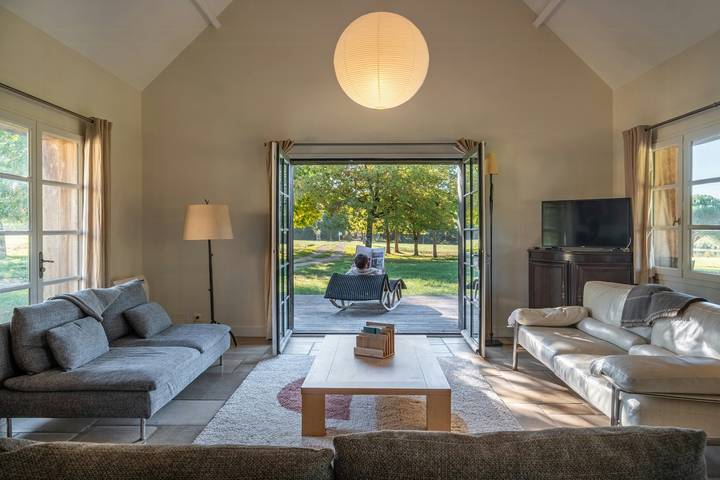 Location de vacances pour 10 personnes, avec terrasse, adapté aux familles à Ambillou