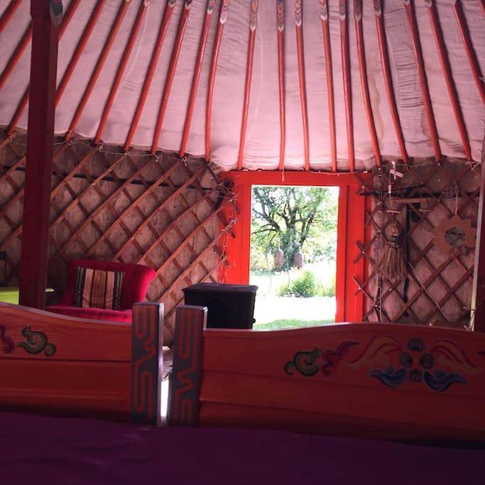 Tente pour 4 personnes, avec jardin ainsi que vue et terrasse, animaux acceptés en Savoie - 3