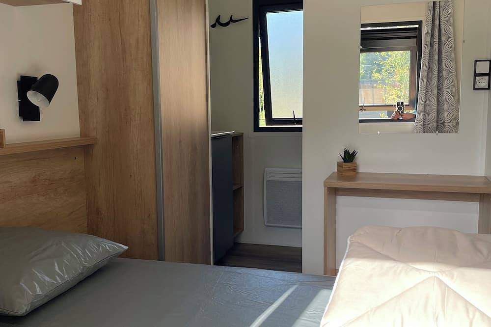 Appart'hôtel 2 bedrooms/2 bathrooms/kitchen Living room/terrace 2 steps from Bellême and the golf course in Bellême, Parc naturel régional du Perche