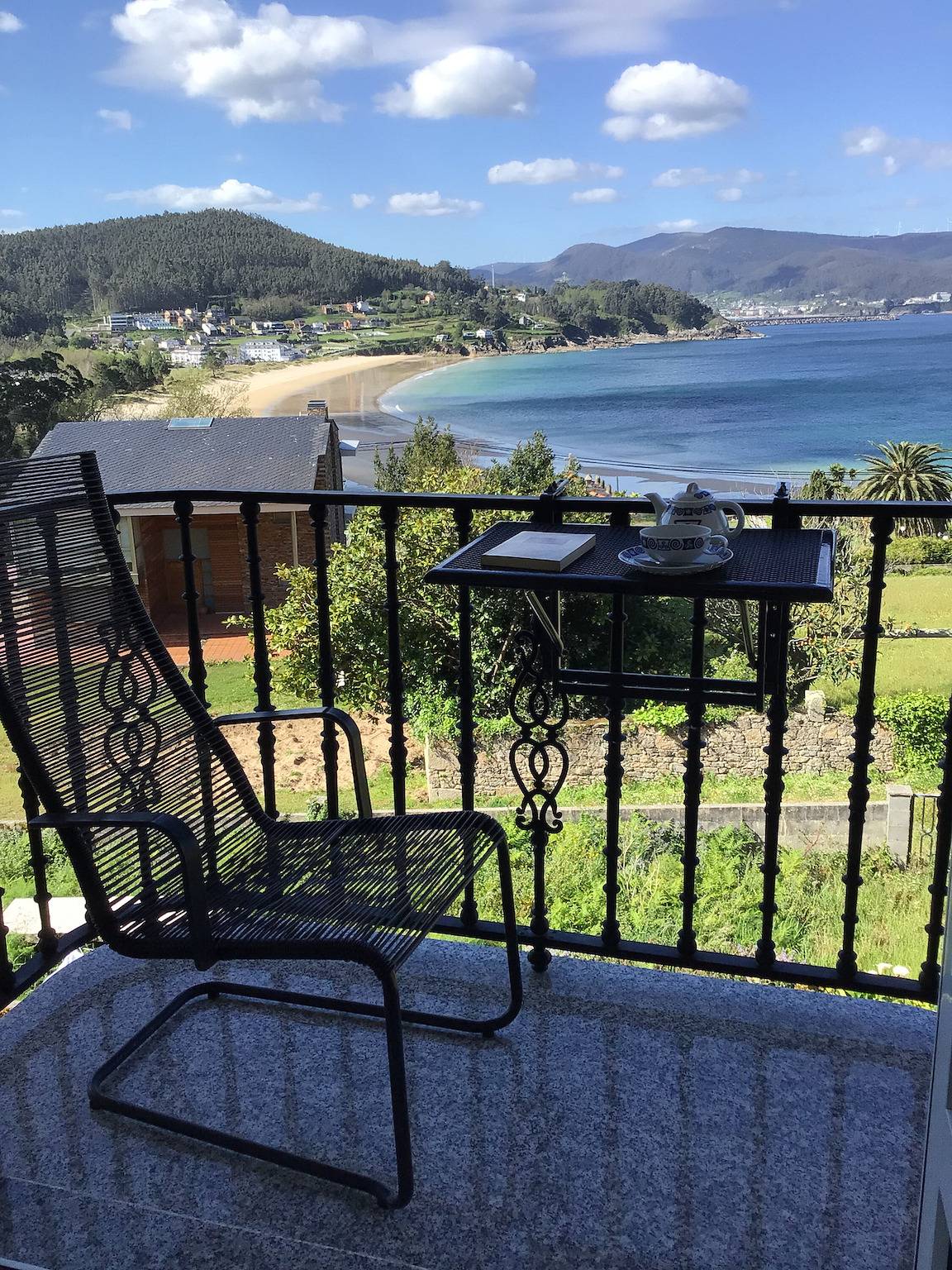 Habitación '102' con vistas al mar, terraza compartida y Wi-Fi in Viveiro, Costa de Galicia