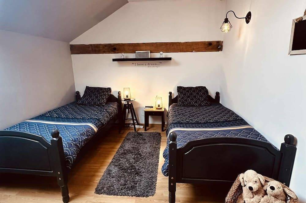 Gîte  Cosy Green  avec Jacuzzi extérieur en option in Chevincourt, Oise
