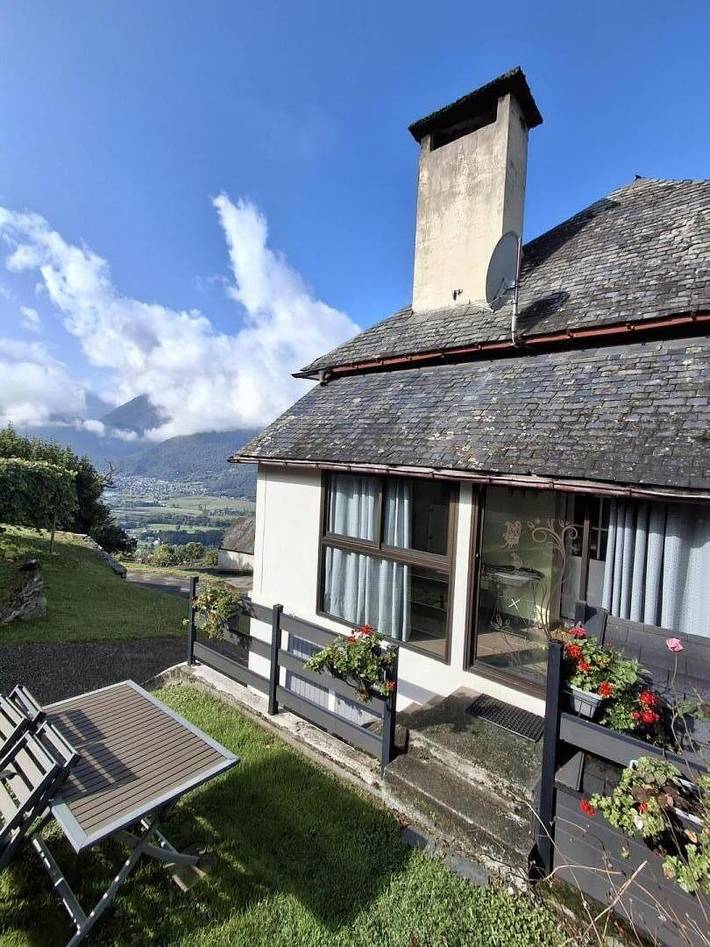 Gîte pour 3 personnes, avec jardin à Artalens-Souin - 2