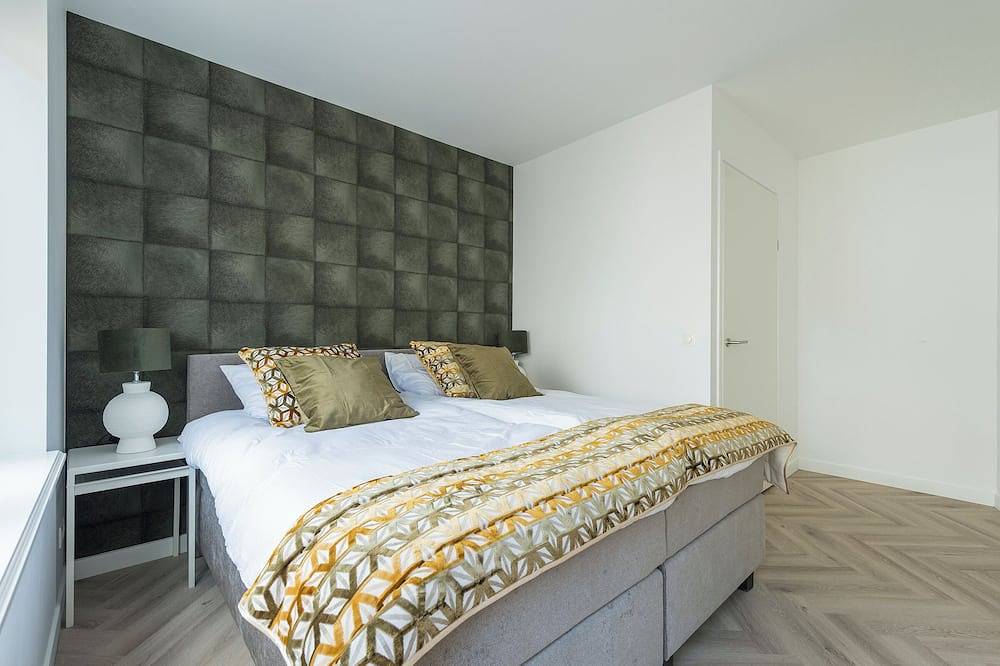 Ganze Wohnung, Erleben Sie Komfort bei Bed en Koffie – Hotel Roosendaal! Dieses großzügige, komplett renovierte Apartment in Roosendaal verfügt über zwei private Dachterrassen und liegt nur 5 Gehminuten vom Zentrum Roosendaal entfernt. in Roosendaal, Nordbrabant
