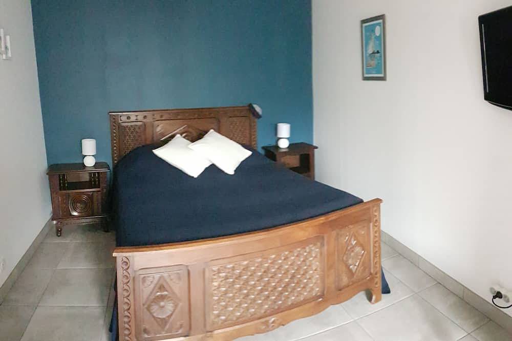 La maison aux Hortensias, 1km from the beach and close to the Sillon de Talbert. in Pleubian, Rosa Granitküste