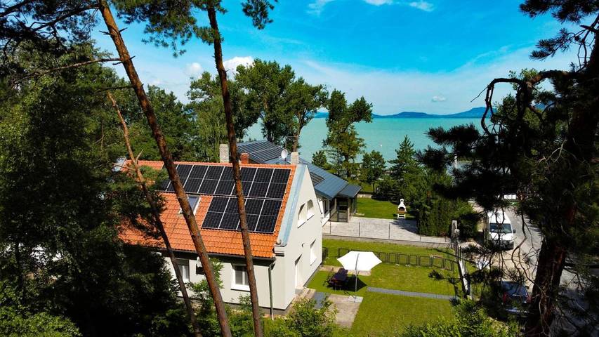 Ferienwohnung für 7 Personen, mit Terrasse und Garten sowie Seeblick und Ausblick in Fonjod
