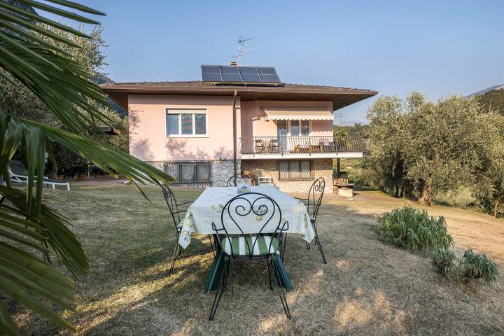 Gîte pour 8 personnes, avec vue sur le lac et jardin à Arco - 3