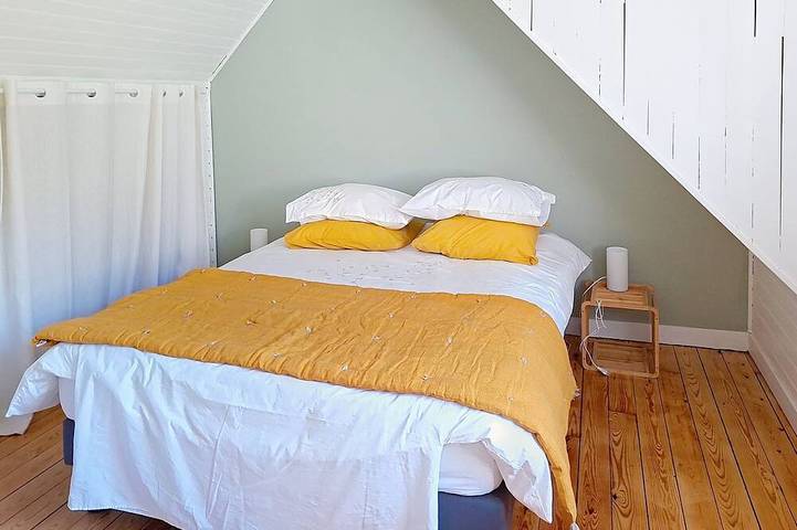 Location de vacances pour 4 personnes, avec jardin à Ploulec'h - 2