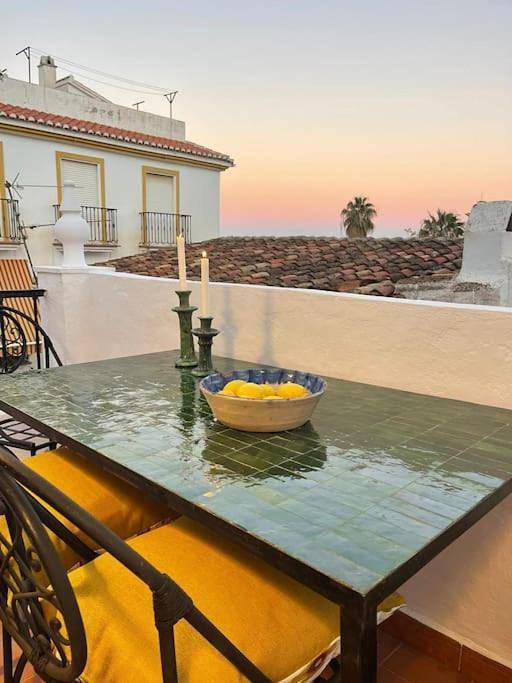 Gîte pour 4 personnes, avec vue et balcon à Casarabonela