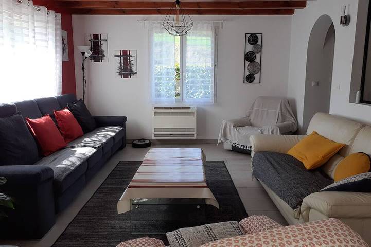 Holiday home for 8 people, with hot tub and garden as well as terrace - 1