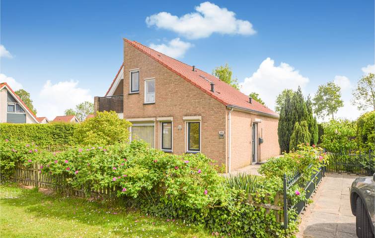 Ferienhaus für 8 Personen mit Terrasse in Zeeuwse Kust