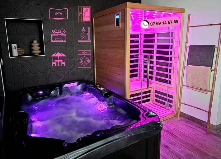 Cottage pour 4 personnes, avec sauna ainsi que jacuzzi et jardin, animaux acceptés à Domérat