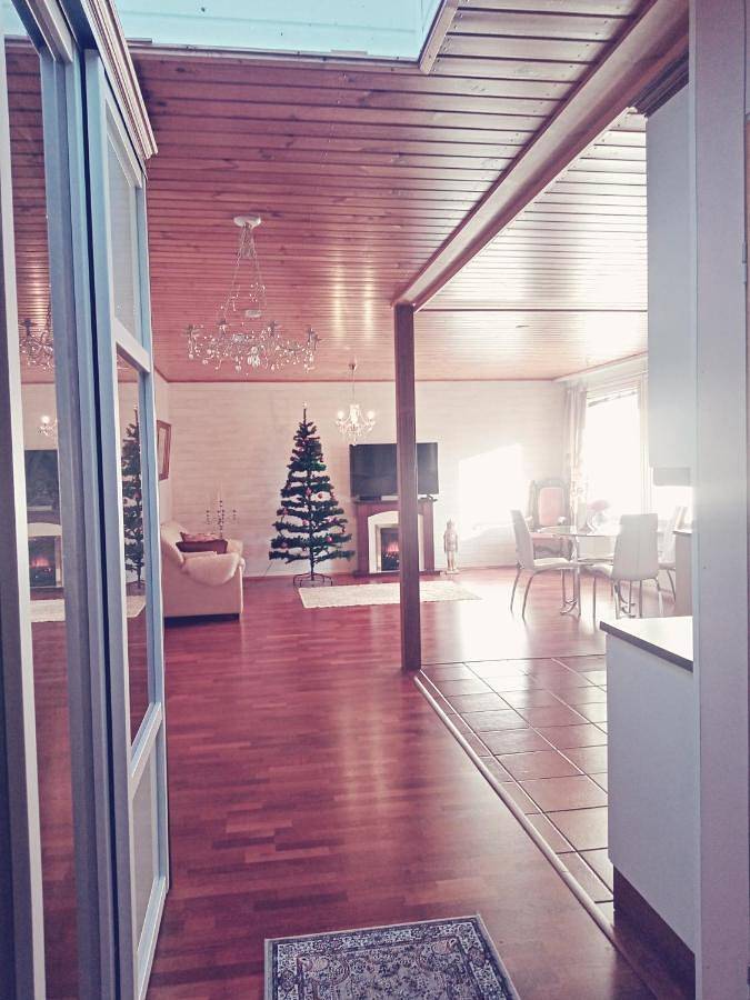 Ferienhaus für 6 Personen, mit Terrasse und Garten sowie Sauna und Ausblick