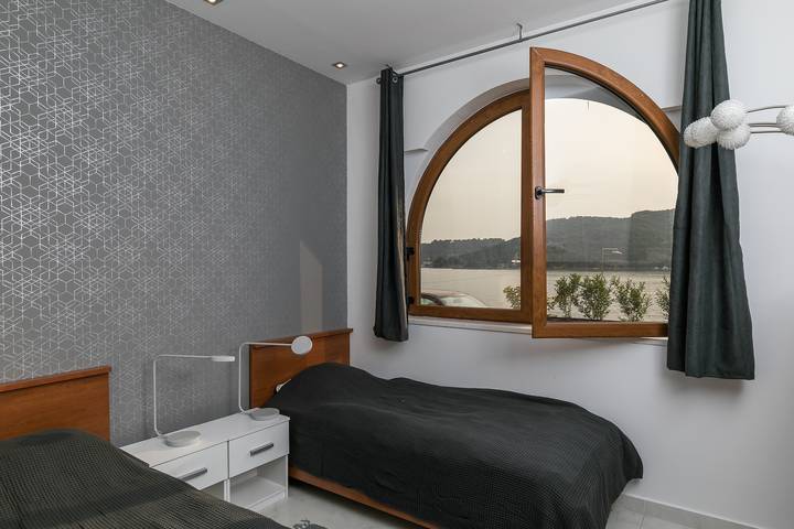 Ganze Wohnung, Ferienwohnung für 4 Personen mit Meerblick in Zaton, Dubrovnik-Neretva