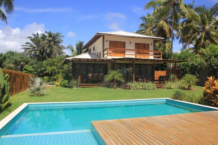 Casas e apartamentos de temporada para 16 pessoas, com vista e jardim e ainda piscina em Maraú