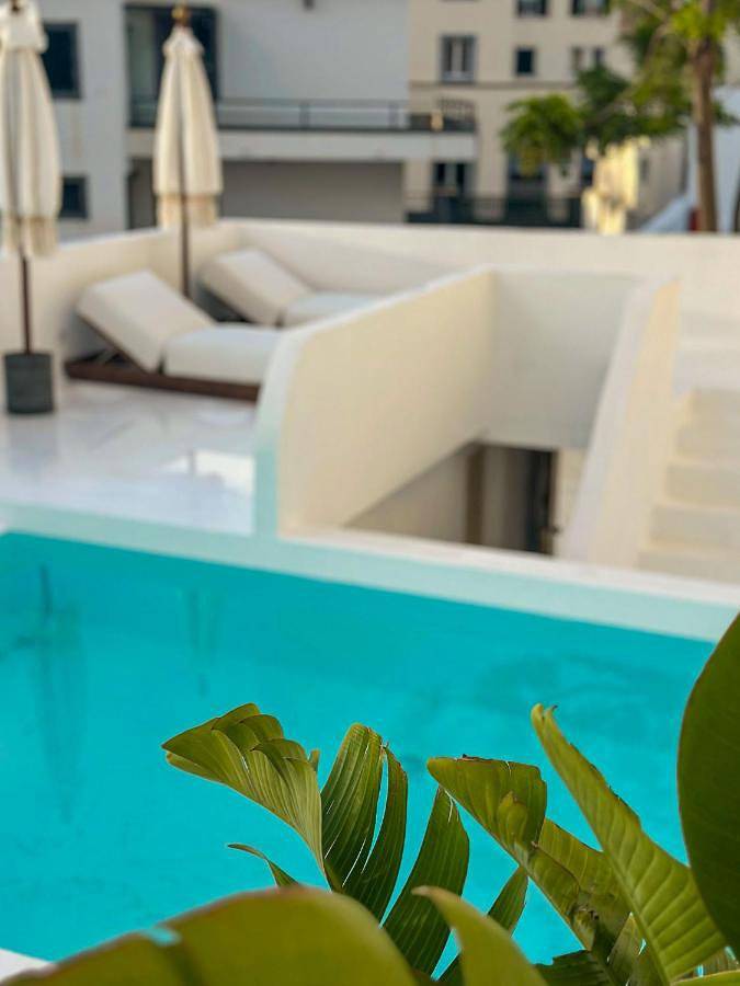 Maison d’hôte pour 2 personnes, avec Terrasse et Jardin ainsi que Piscine et Vue à Porto Santo