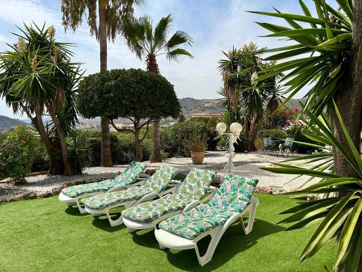 Casa rural para 10 personas, con Balcón y Terraza además de Jardín y Piscina en Rincón de la Victoria - 4