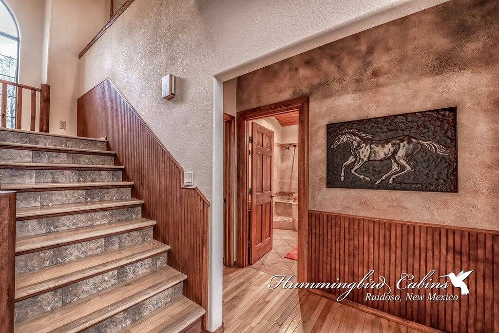 Silver Spur Lodge: Secluded and amazing w/ Hot Tub! in Alto, Lincoln County (NM)