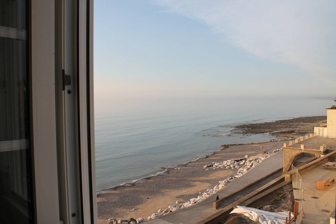 Appartement entier, 20* Appt L'Estran 2*, centre ville, face à la mer, 2ème étage in Ault, Région d'Abbeville