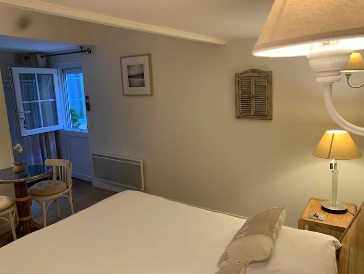 Hôtel pour 2 personnes dans Office de Tourisme de Villers sur Mer - 2