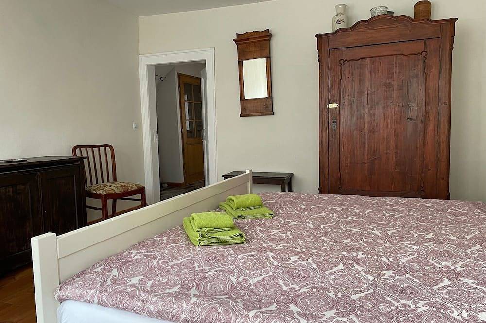 Ganze Wohnung, Gemütliche ruhige Ferienwohnung, zentral gelegen, bis 6 Personen, 106 m² in Bad Frankenhausen, Region Kyffhäuser