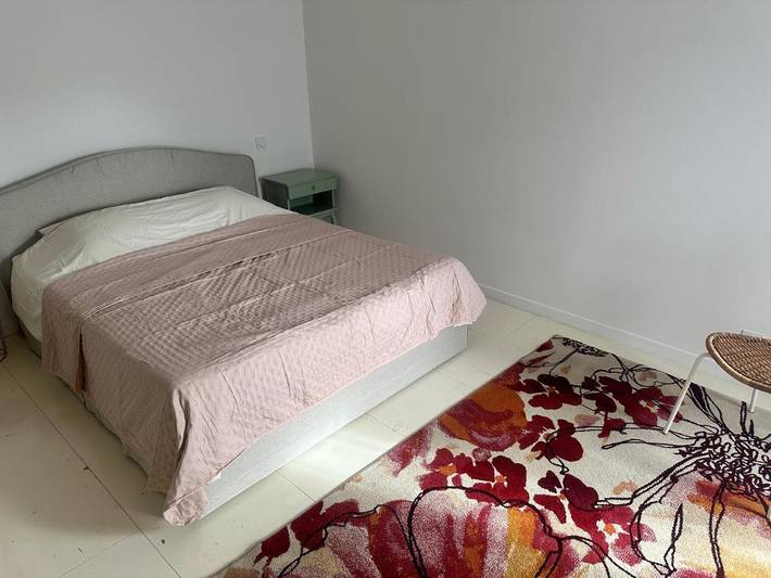 Location de vacances pour 2 personnes, avec jardin ainsi que terrasse et piscine à Pélissanne - 2