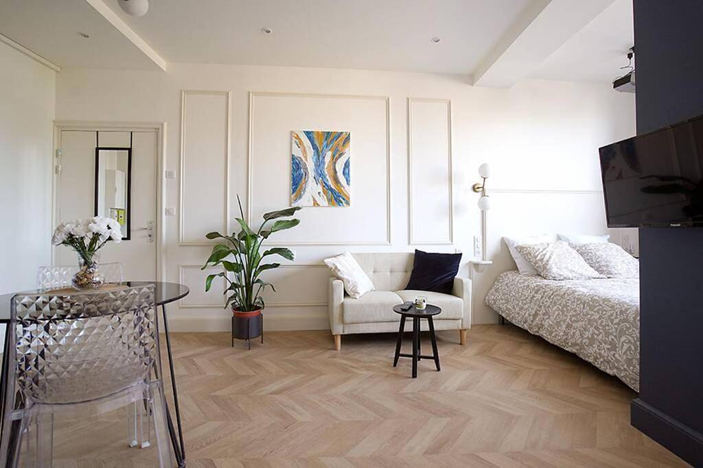 Appartement entier, One-Bedroom Apartment in Troyes, Aube