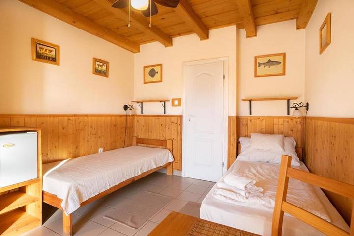 Location de vacances pour 4 personnes, avec jardin et vue à Tatabánya - 3