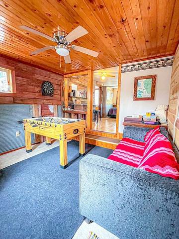 Log Cabin for 6 People in Wisconsin, USA, Photo 4