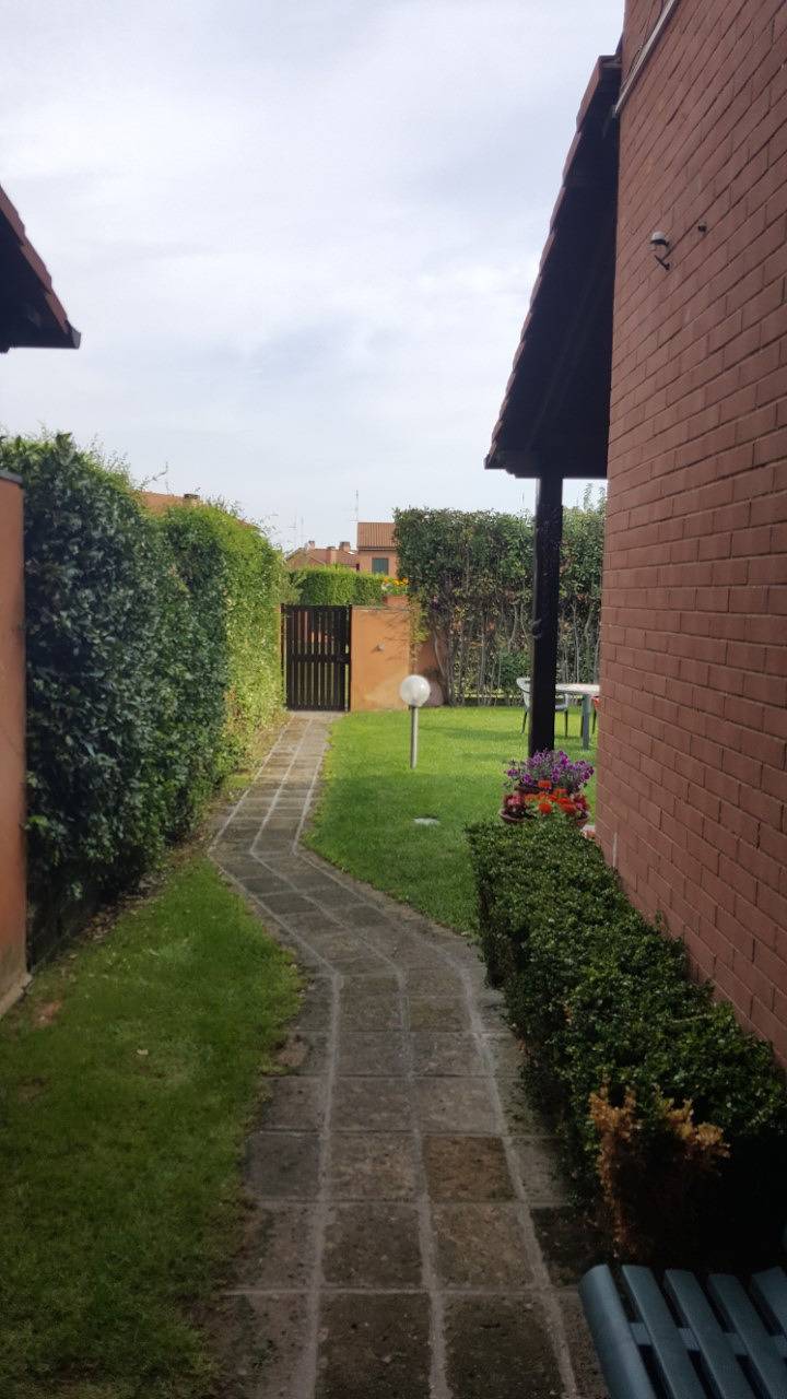 Villa voor 6 personen met balkon in Infernetto, Rome