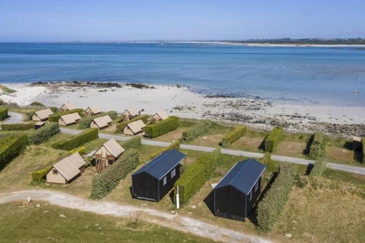 Location de vacances pour 4 personnes, avec piscine et jardin, animaux acceptés à Plounéour-Trez - 2