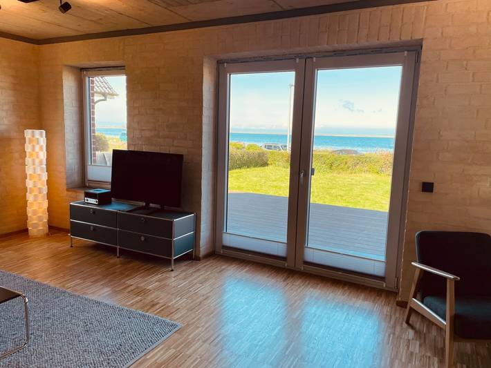 Ferienhaus mit Meerblick für 5 Personen, mit Ausblick und Garten sowie Terrasse in Heiligenhafen - 2