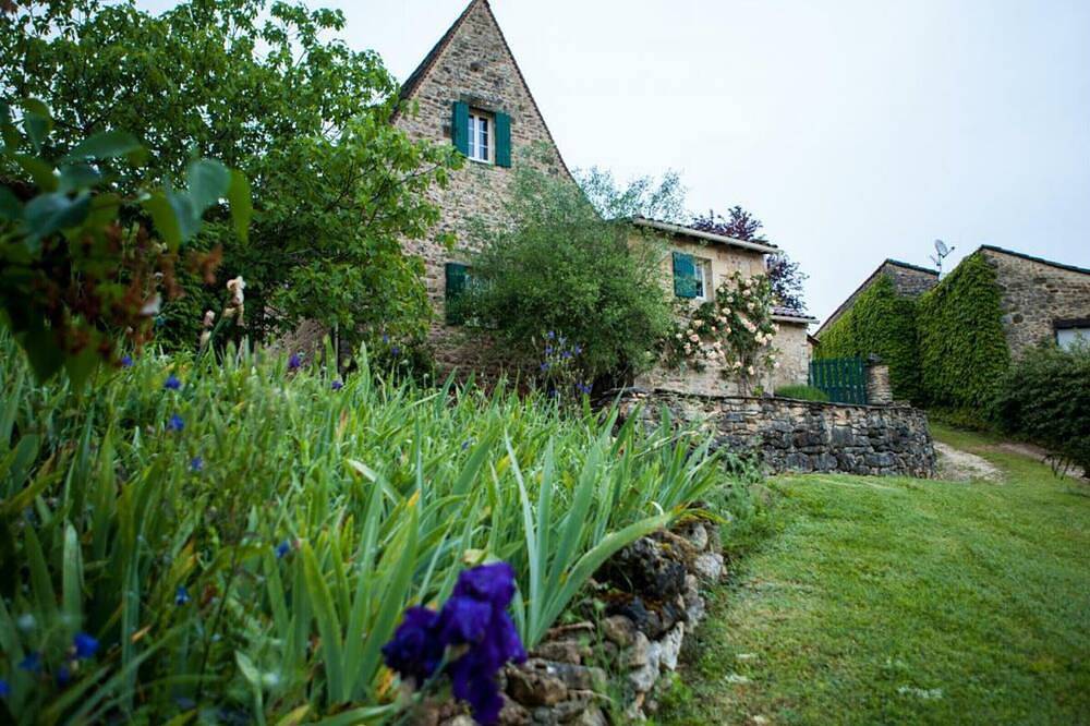 Charmantes Steinhaus mit Garten und Kamin, Haustiere erlaubt in Les Eyzies, Périgord Noir