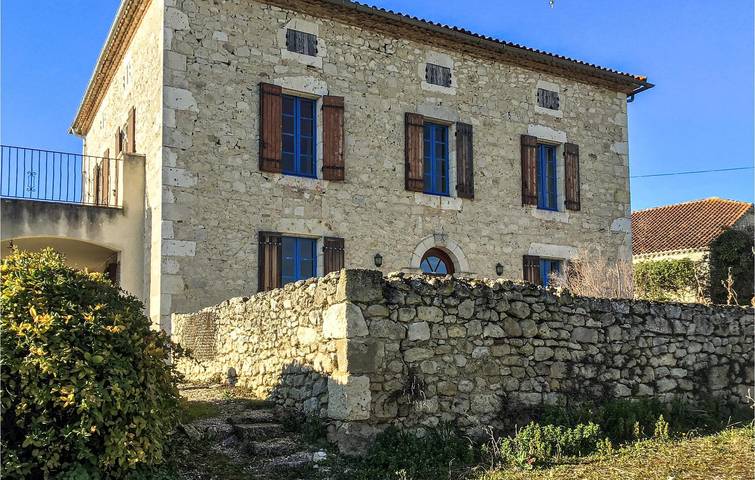 Location de vacances pour 7 personnes, avec piscine ainsi que terrasse et jardin dans le Lot-et-Garonne - 2