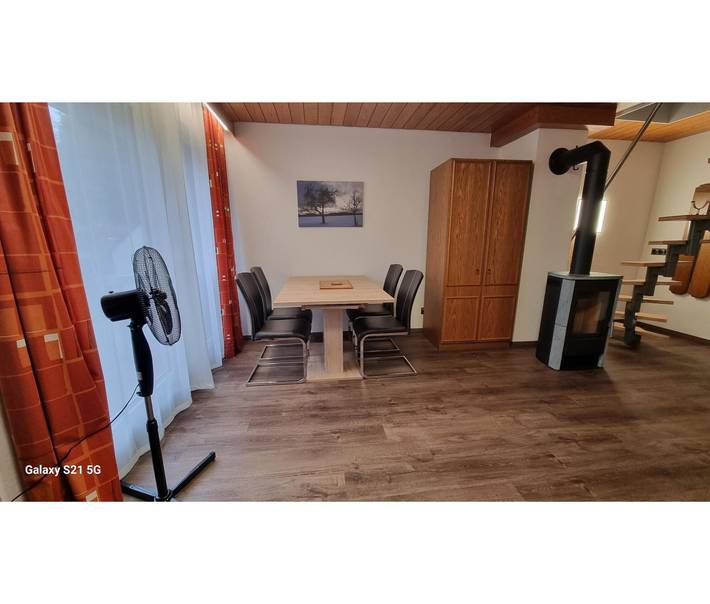 Hel lejlighed, Holiday Apartment "Haus Erika 2" with Private Terrace, Fitness Room and Sauna in Bad Teinach-Zavelstein, Nord Sortskoven