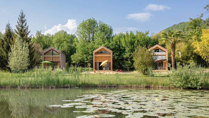 Gîte pour 4 personnes, avec jardin et piscine à Yenne - 2