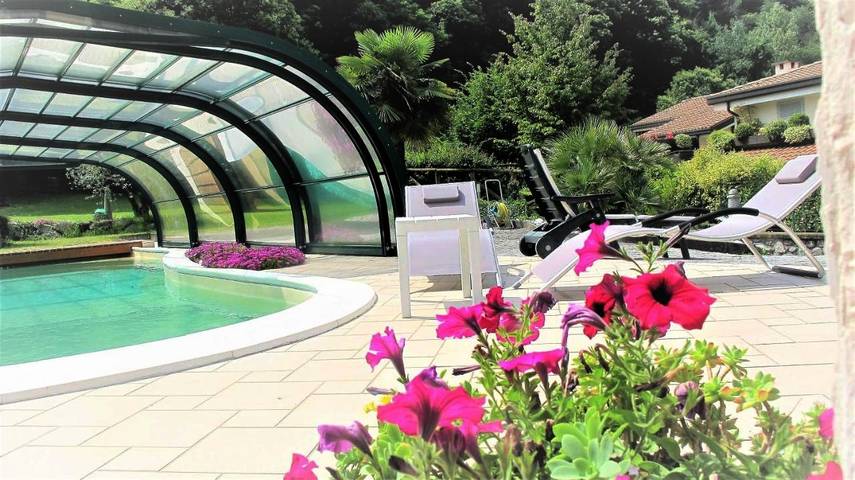 Appartamento per 4 persone, con Balcone e Terrazza nonché Giardino e Piscina a Comune di Pisogne