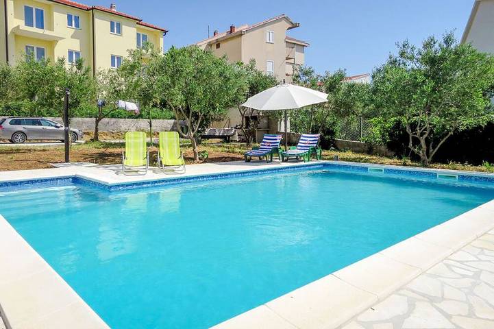 Ferienwohnung für 6 Personen, mit Balkon und Pool - 1