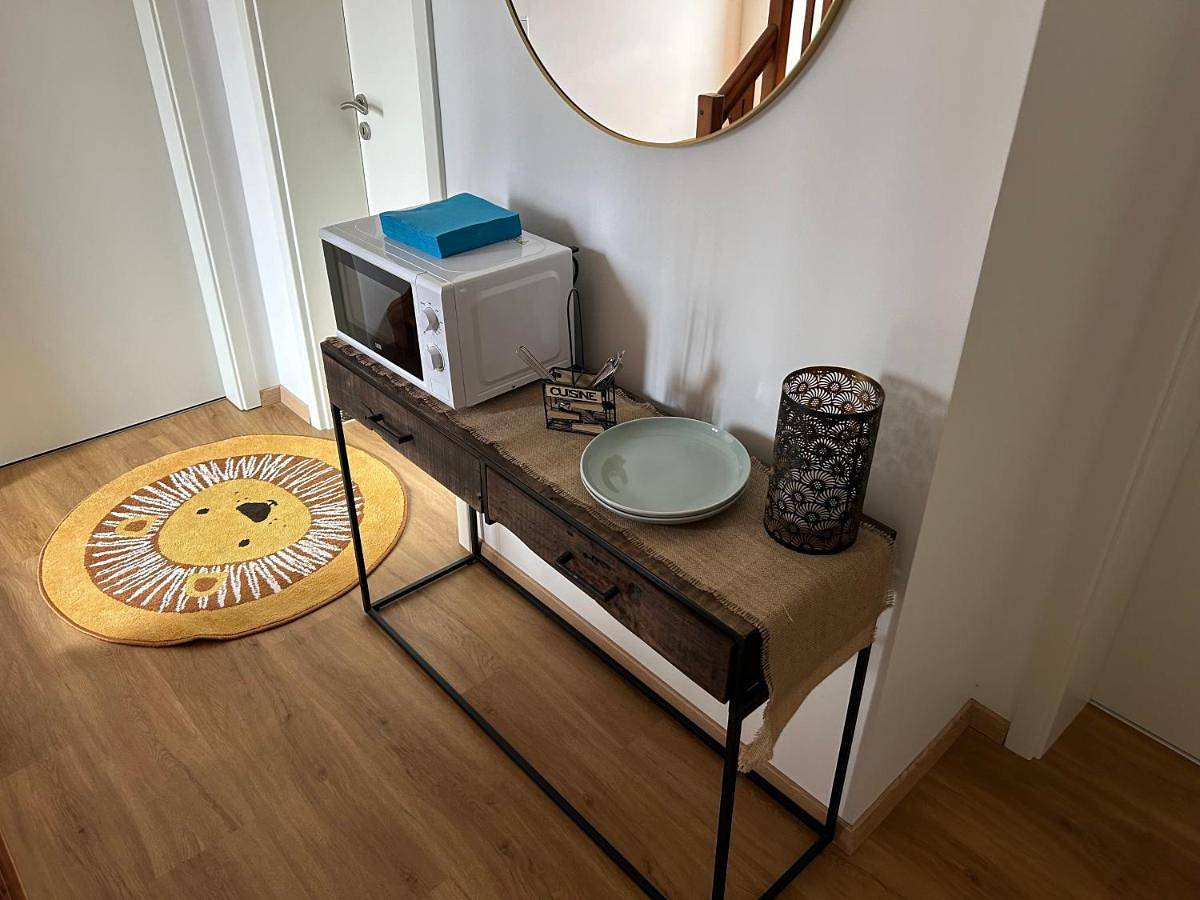 Double Room with Private Bathroom in Eischen, Luxembourg