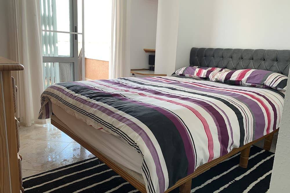 Lomas de la Juliana Algorfa Alicante (sur) Lujo 4 camas, 3 baños, piscina privada, barbacoa in Almoradí, Costa Blanca