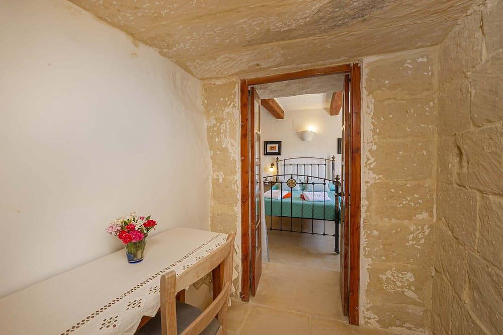 Oleandra Holiday Home in Ghasri, Gozo