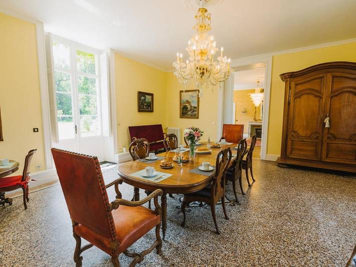 Maison de campagne pour 15 personnes, avec jardin ainsi que piscine et vue à Saint-Sulpice-et-Cameyrac - 4