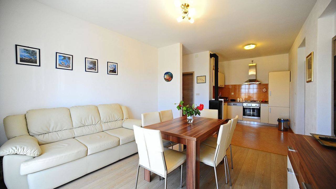 Ganze Ferienwohnung, Ferienwohnung für 6 Personen (56 m²) in Gornje Selo in Stomorska, Solta