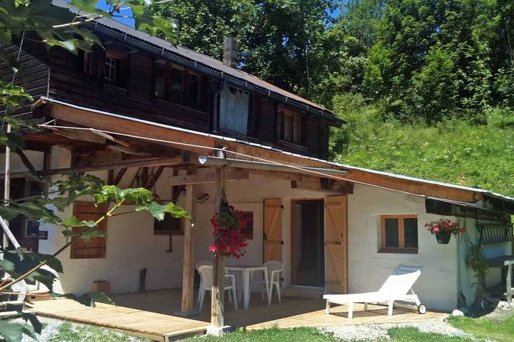 Chalet pour 4 personnes, avec jardin et terrasse à Praz-sur-Arly
