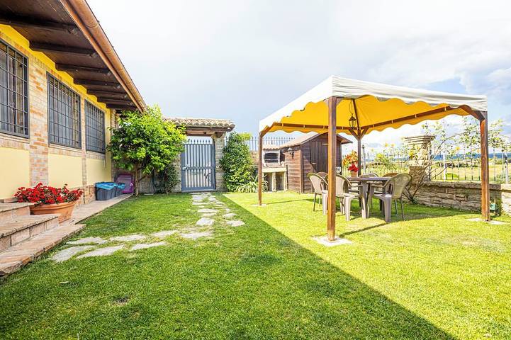 Chalet para 6 personas, con jardín - 1